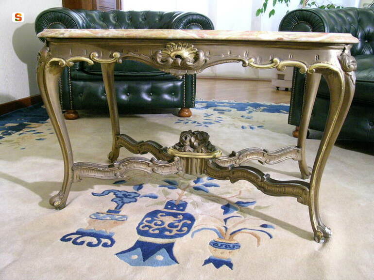 soggetto assente (tavolino) (sec. XX)