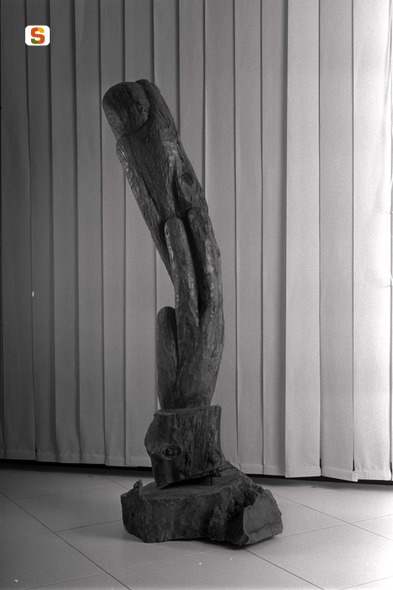 mano (statua) di Selis G. (sec. XX)