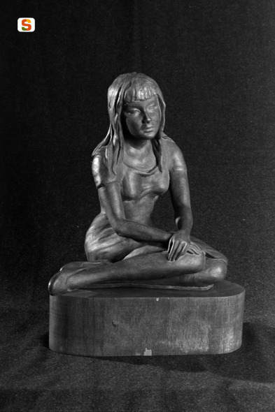 Ragazza, figura femminile (scultura) di Casanova F. (sec. XX)