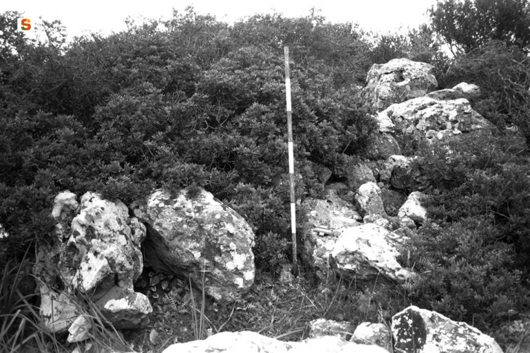 Nuraghe Merareddu (nuraghe) - Villaperuccio (CI)  (secc. XVI-X a.C.)