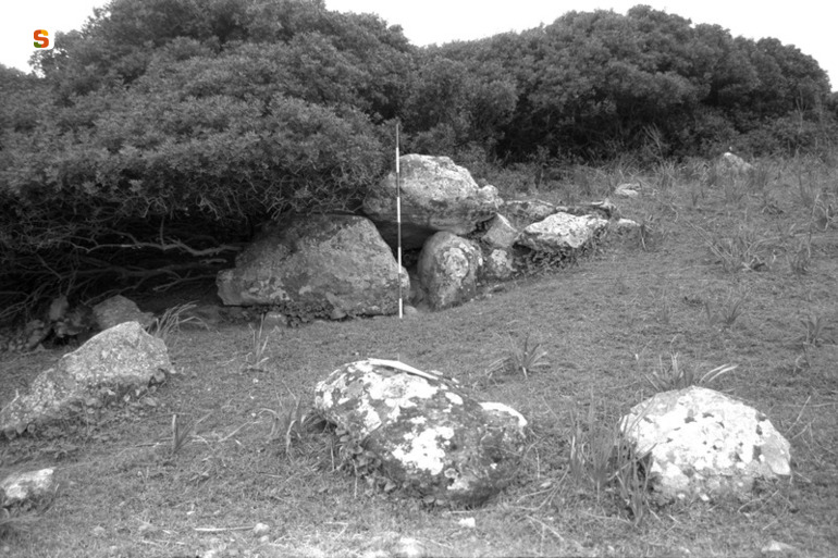 Nuraghe Monte Maiori (nuraghe) - Villamassargia// Siliqua (CI// CA)  (secc. XV-X a.C.)