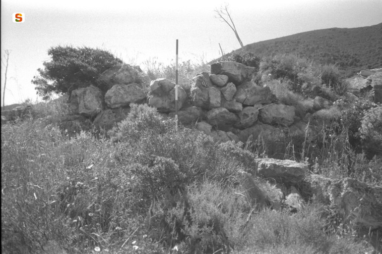 Nuraghe Guardia Sa Roina (nuraghe) - Villamassargia (CI)  (secc. XV-X a.C.)