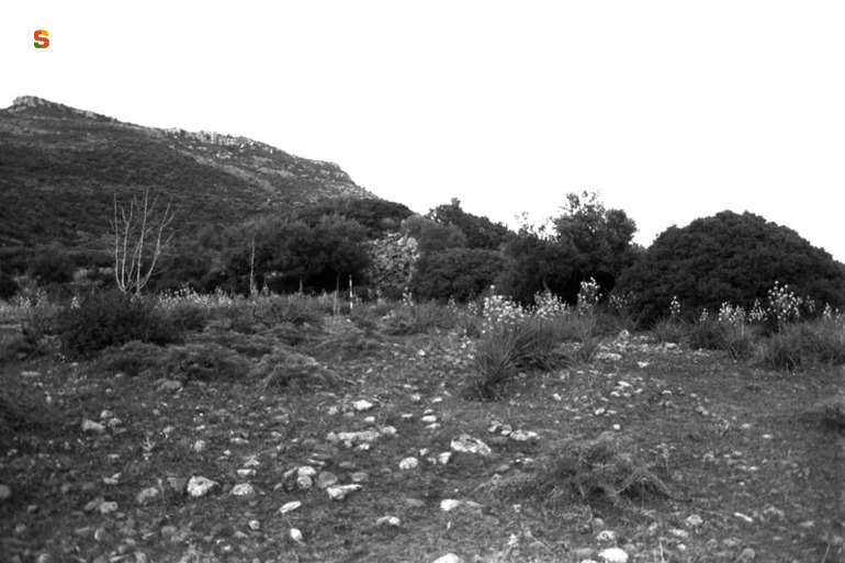 Nuraghe Pintus VI20 (struttura di fortificazione) - Villaperuccio (CI)  (secc. XV-X a.C.)