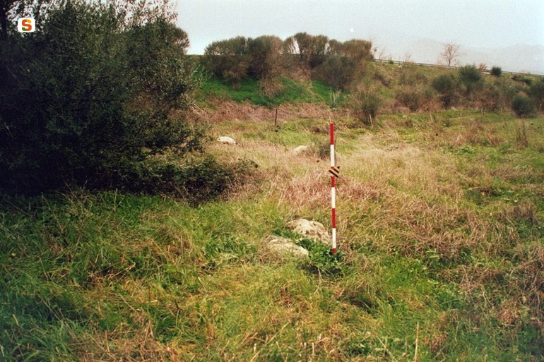 Ex Molino Asquer DU4 (sito non identificato) - Domusnovas (CI)  (secc. XVI-X a.C.)