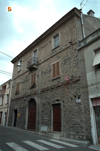 palazzo  - Orani (NU) 