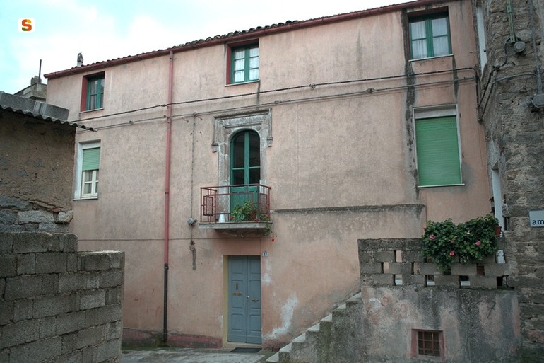 casa  - Orani (NU) 