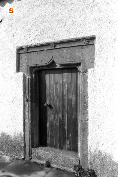 motivo decorativo a rosette (portale) (sec. XVI)