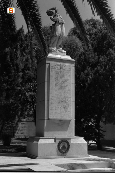 soldato (monumento ai caduti) (sec. XX)