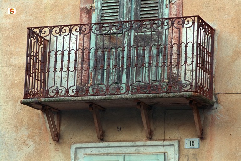 motivi decorativi (balcone) (sec. XX)