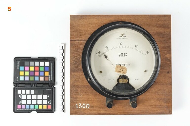 voltmetro, elettrodinamico (sec. XX)