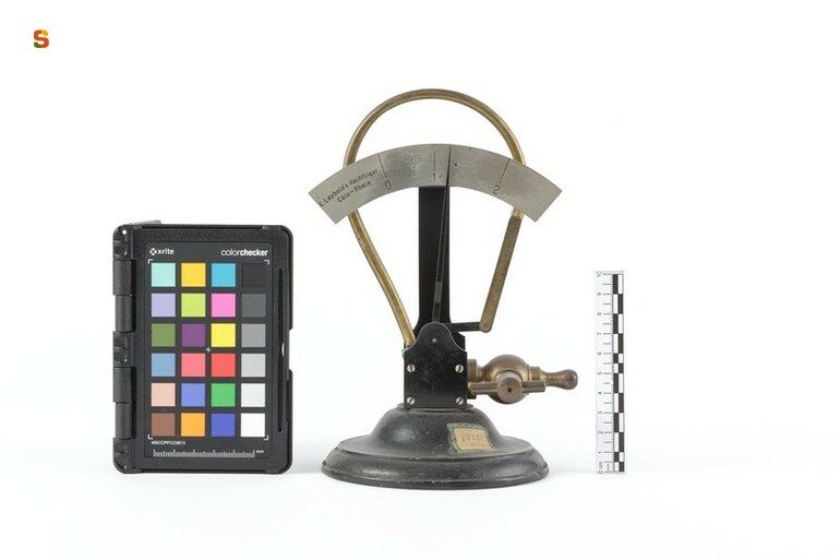 manometro, aneroide, secondo Bourdon (sec. XX)