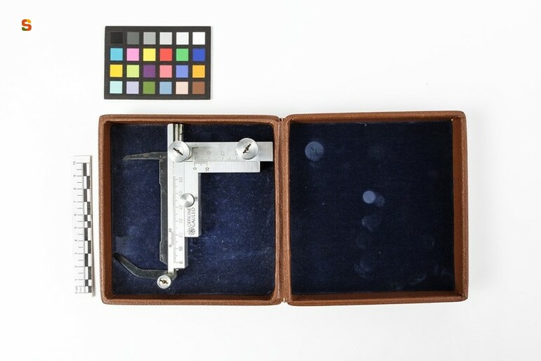 carrello, per microscopio (sec. XX)