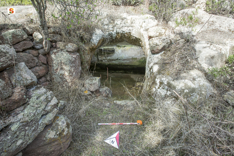 Tomba a camera Monte Sirai (tomba a camera) - Carbonia (CI)  (sec. V a.C.)