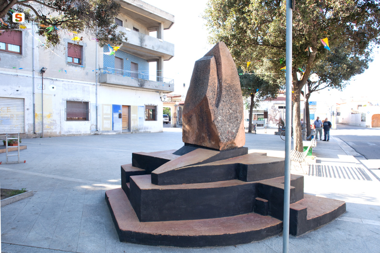 soggetto assente (scultura) di Sciola Pinuccio (sec. XX)