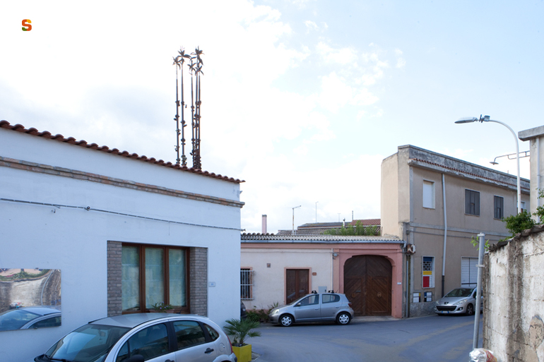 soggetto assente (installazione ambientale) di Sciola Pinuccio (sec. XXI)