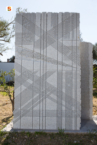 soggetto assente (scultura) di Sciola Pinuccio (sec. XX)