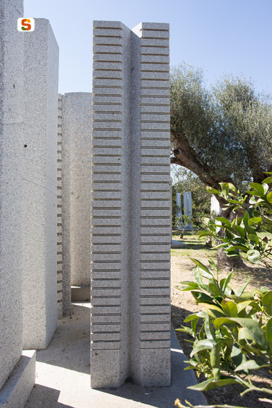 soggetto assente (scultura) di Sciola Pinuccio (sec. XX)