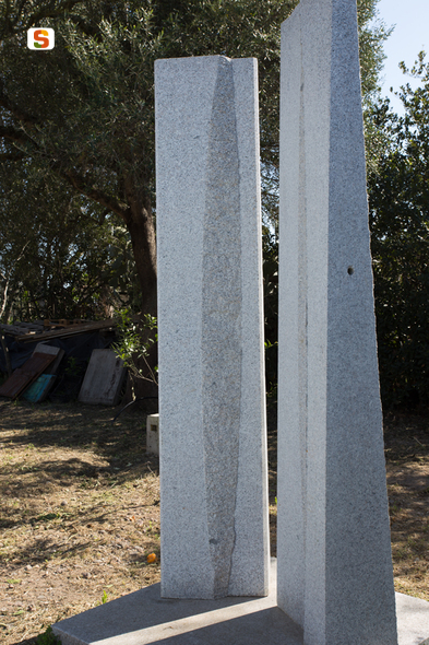 soggetto assente (scultura) di Sciola Pinuccio (sec. XXI)