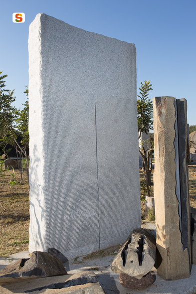 soggetto assente (scultura) di Sciola Pinuccio (sec. XXI)