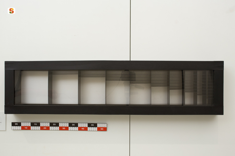 Struttura n. 916, composizione astratta (scultura) di Mari Enzo (sec. XX)