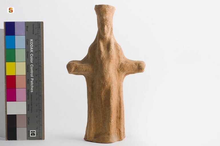 statua femminile - cultura fenicio-punica (secc. III-I a.C.)